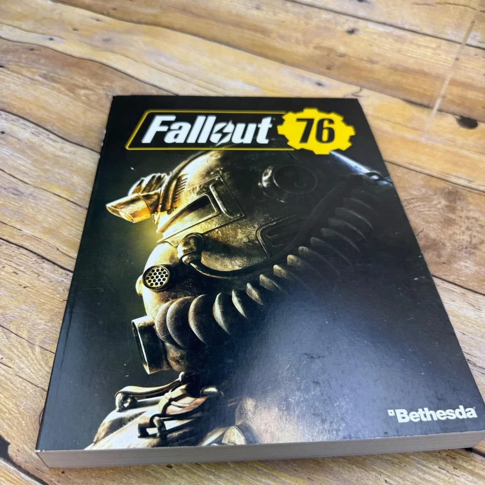 Fallout 76: Official Guide by Garitt Rocha and David Hodgson (2018, Paperback)